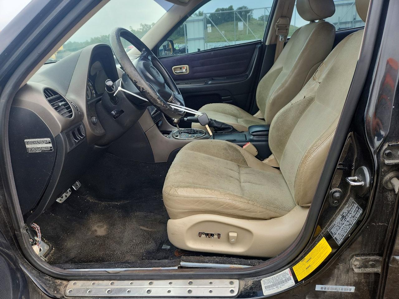 2001 Lexus Is 300 Black vin: JTHBD182010032309
