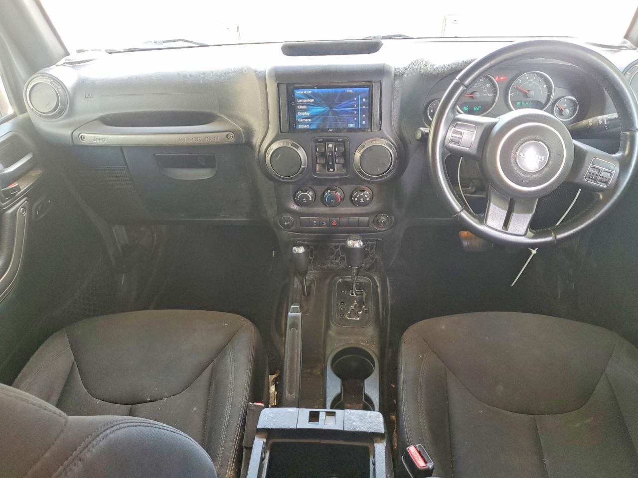 2018 Jeep Wrangler Unlimited Sport Silver vin: 1C4BJWKG7JL830610