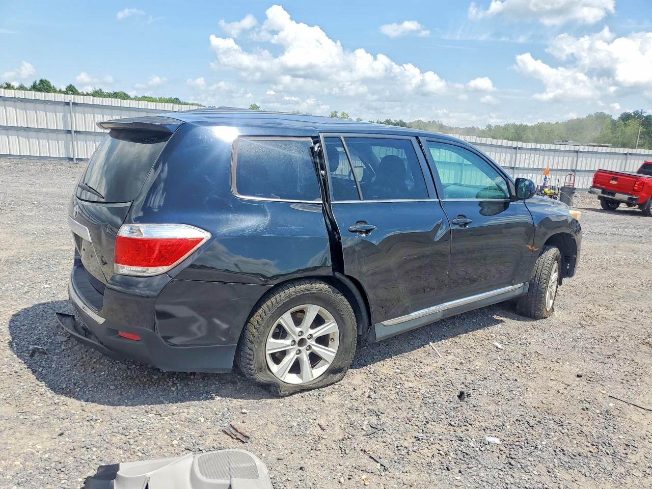 2013 Toyota Highlander Base Черный vin: 5TDZA3EH4DS043358