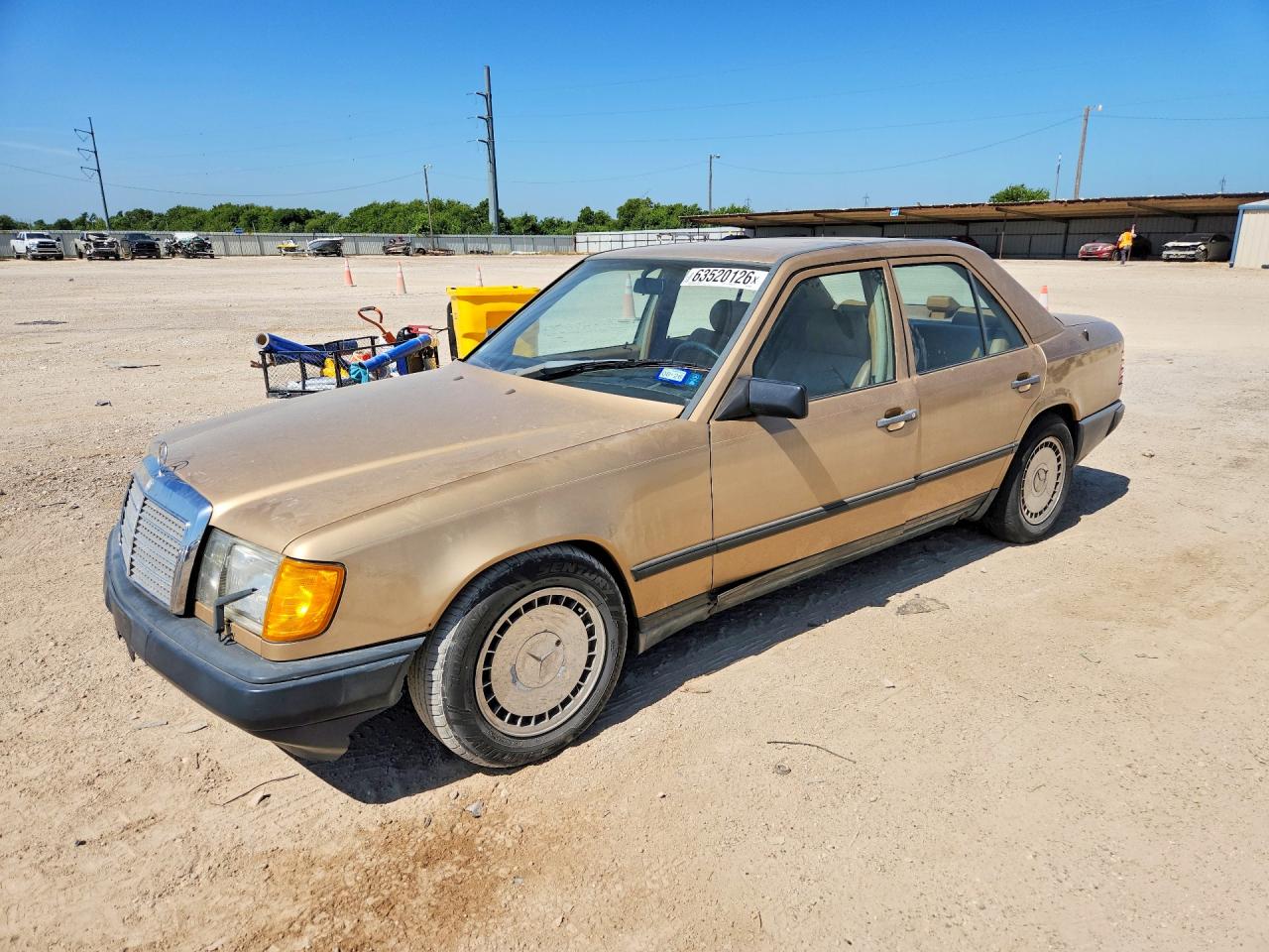1987 Mercedes-benz 300 E Gold vin: WDBEA30D3HA539059
