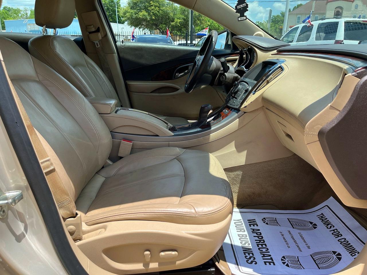 2012 Buick Lacrosse Cream vin: 1G4GC5ERXCF267895