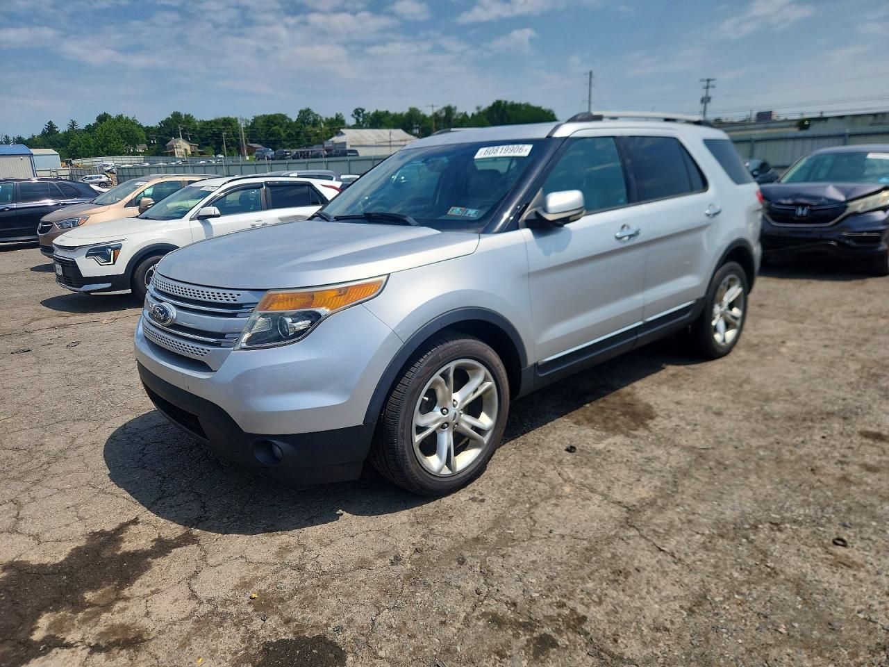 2012 Ford Explorer Limited Серебряный vin: 1FMHK8F81CGA07023