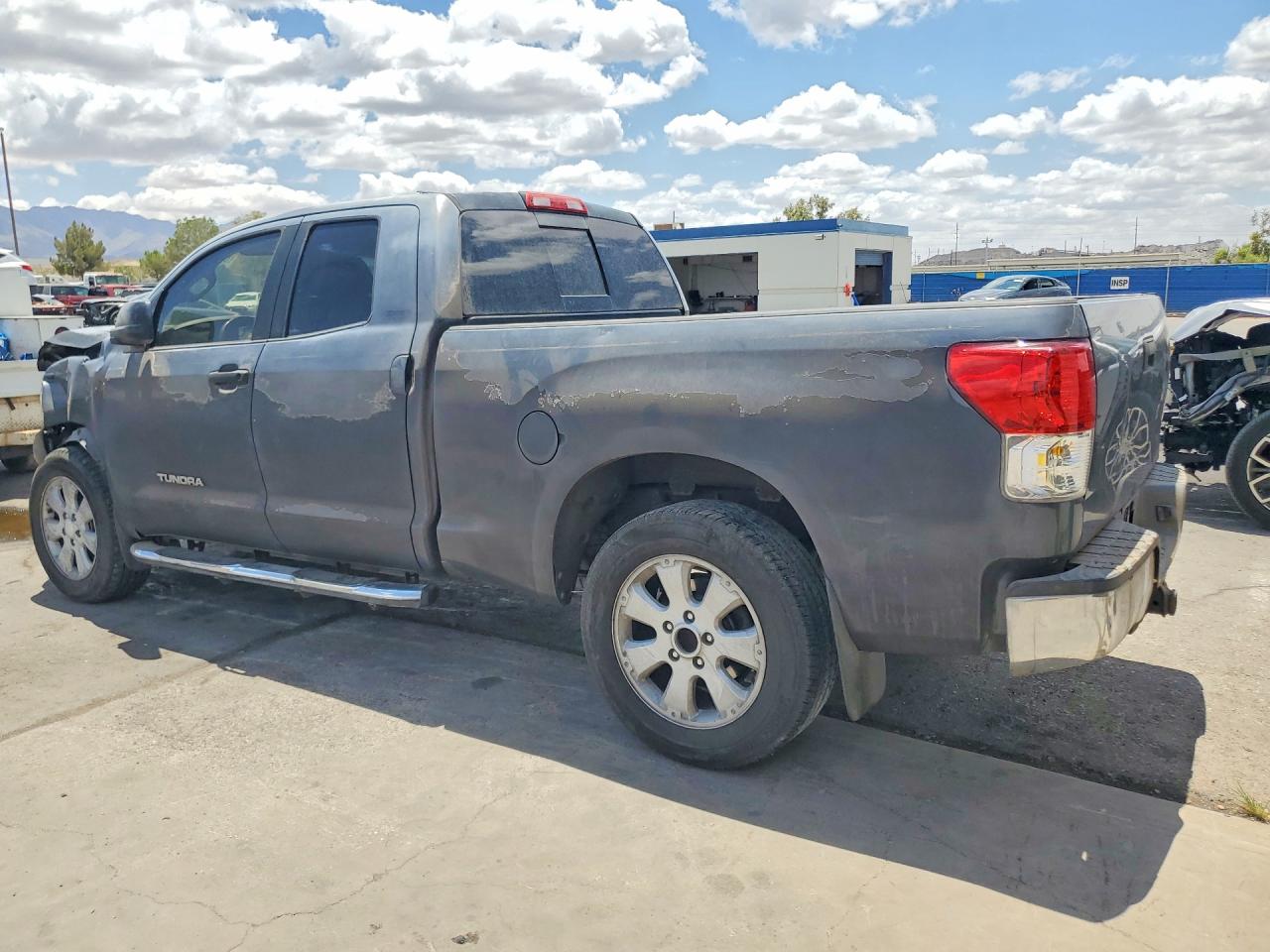 2010 Toyota Tundra Double Cab Sr5 Gray vin: 5TFRM5F18AX001544