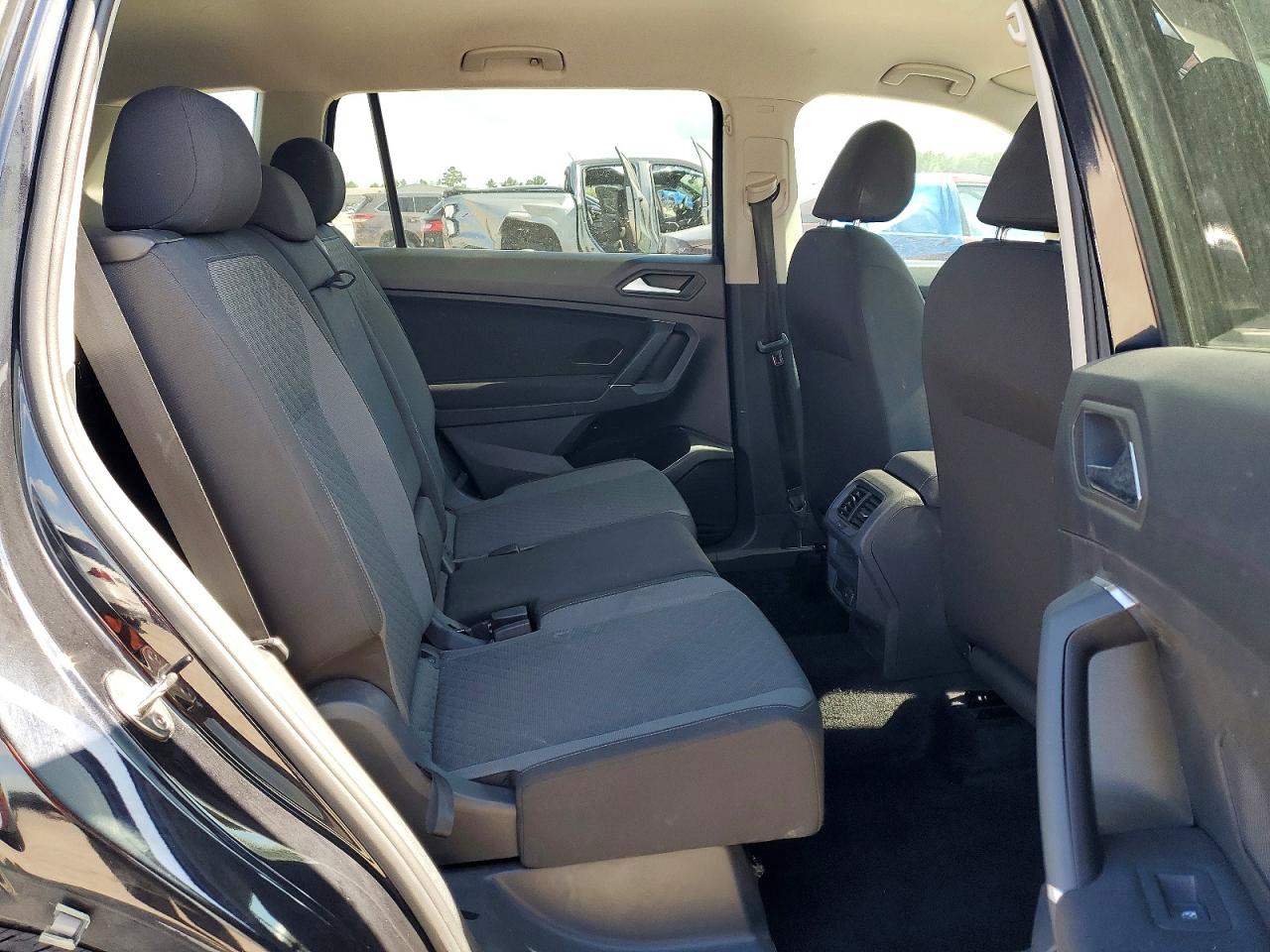 2020 Volkswagen Tiguan S Черный vin: 3VV1B7AX1LM013636