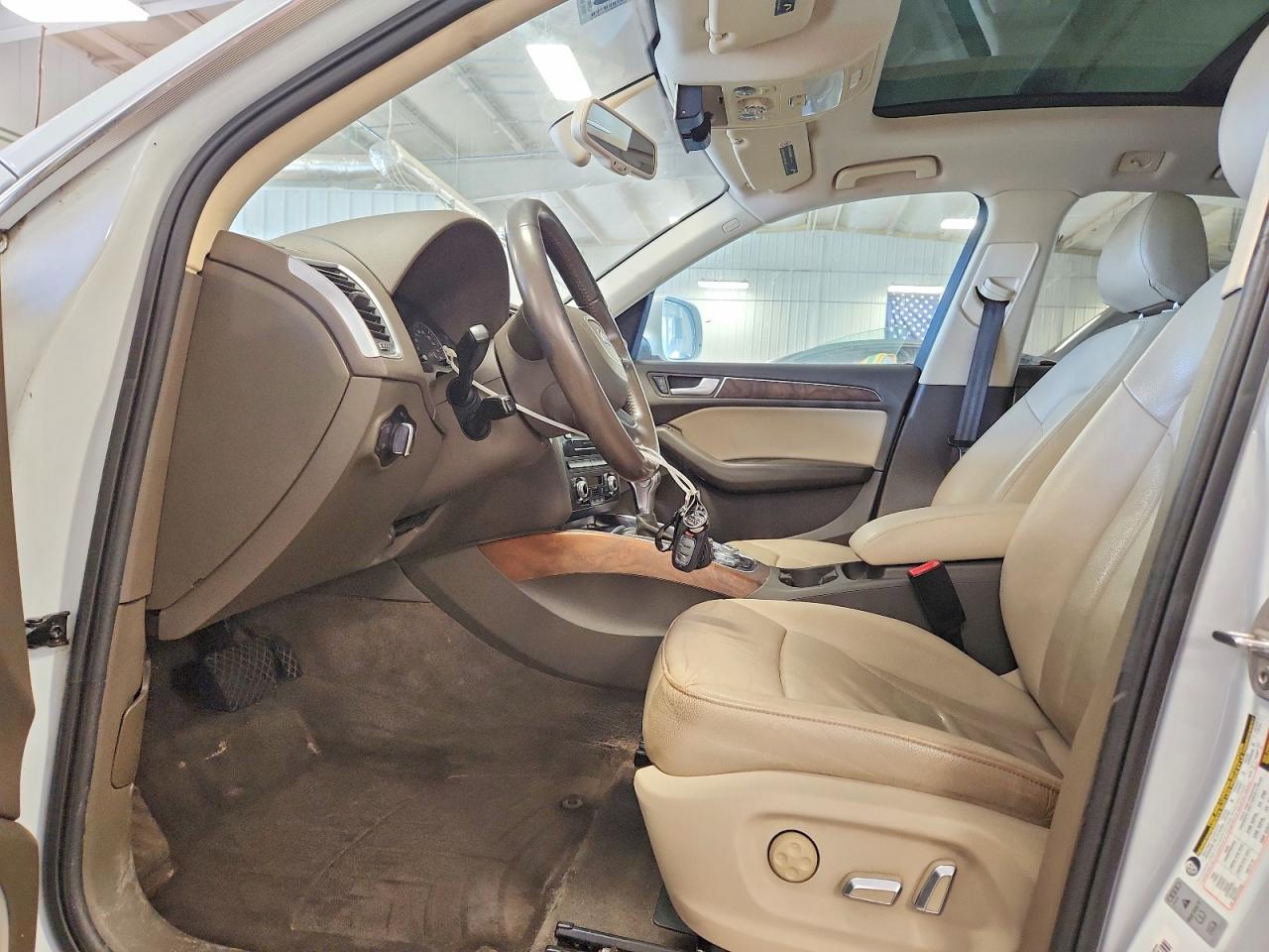2013 Audi Q5 Premium Plus White vin: WA1DGAFP3DA057407