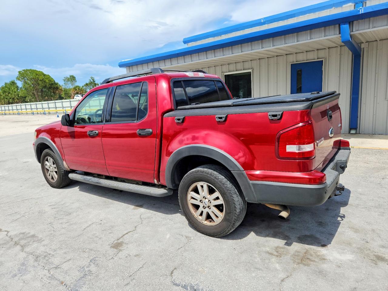 2010 Ford Explorer Sport Trac Xlt Red vin: 1FMEU5BE6AUA00459
