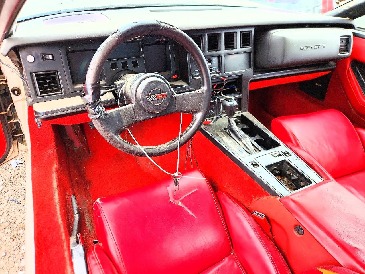 1988 Chevrolet Corvette White vin: 1G1YY2185J5104203