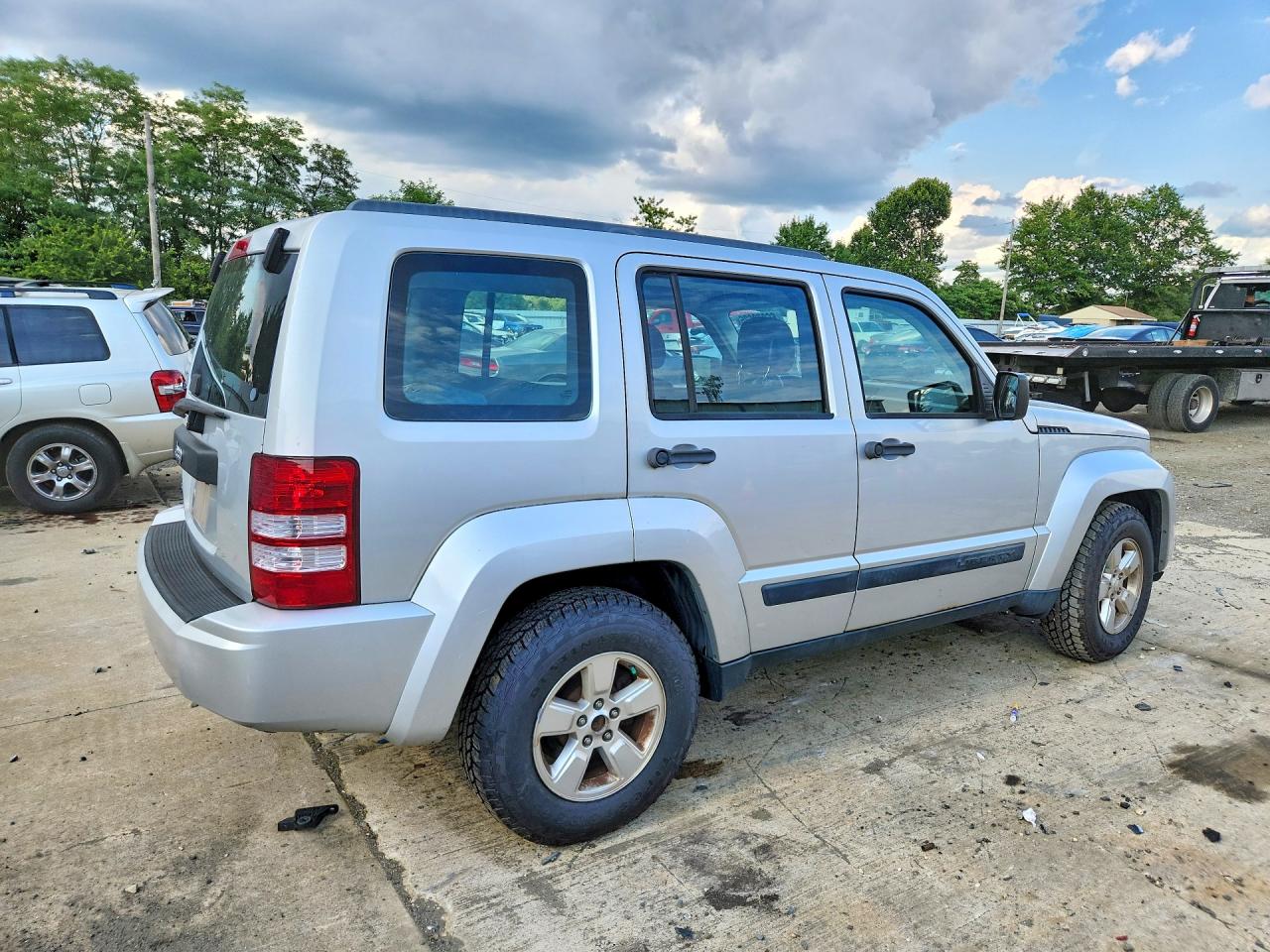 2012 Jeep Liberty Sport Silver vin: 1C4PJMAK1CW173417
