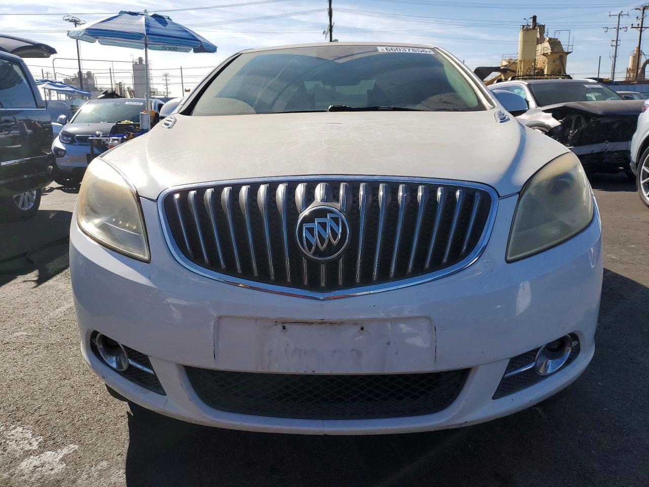 2014 Buick Verano White vin: 1G4PP5SK9E4160203