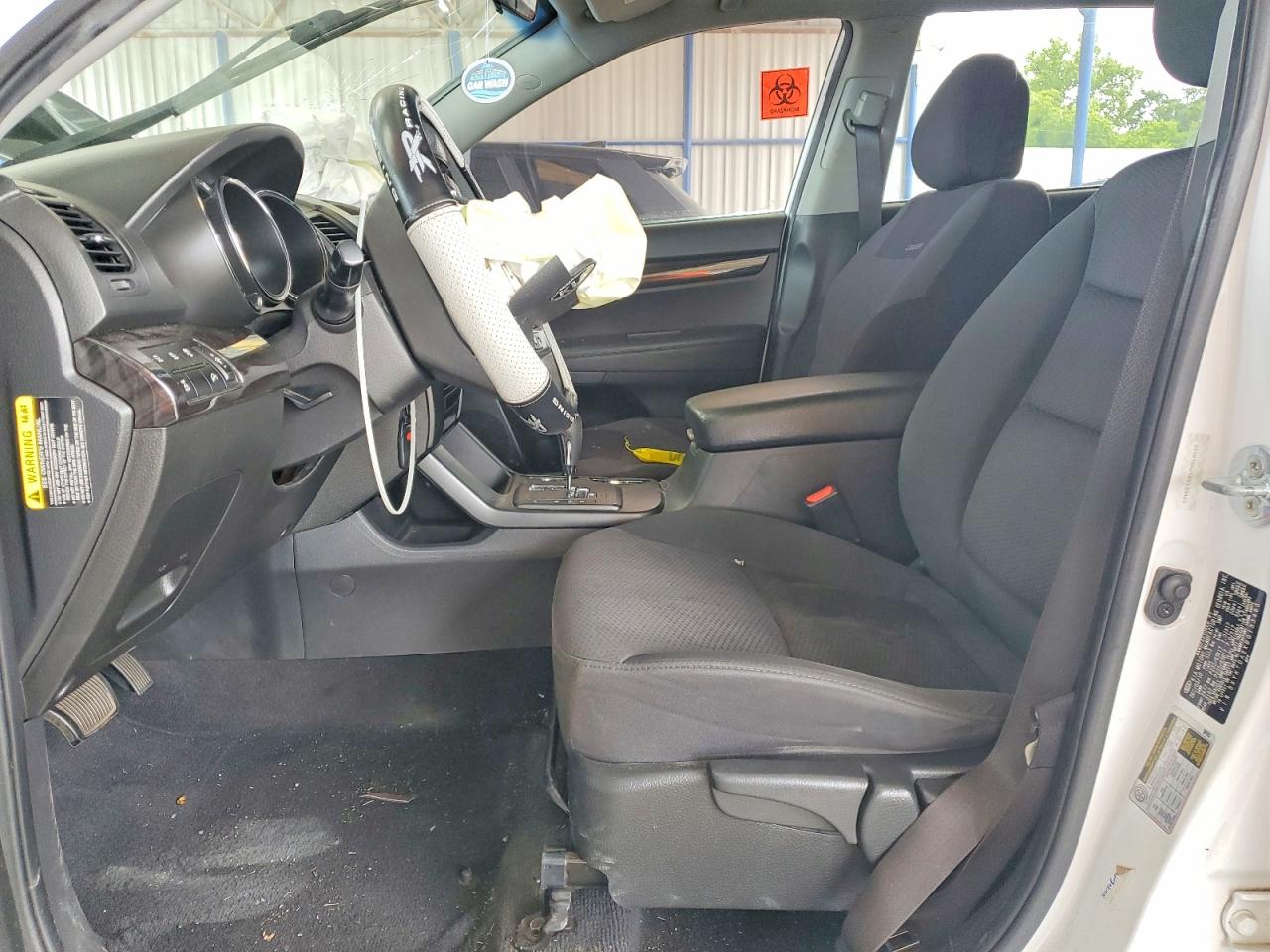 2011 Kia Sorento Lx White vin: 5XYKTDA2XBG133465