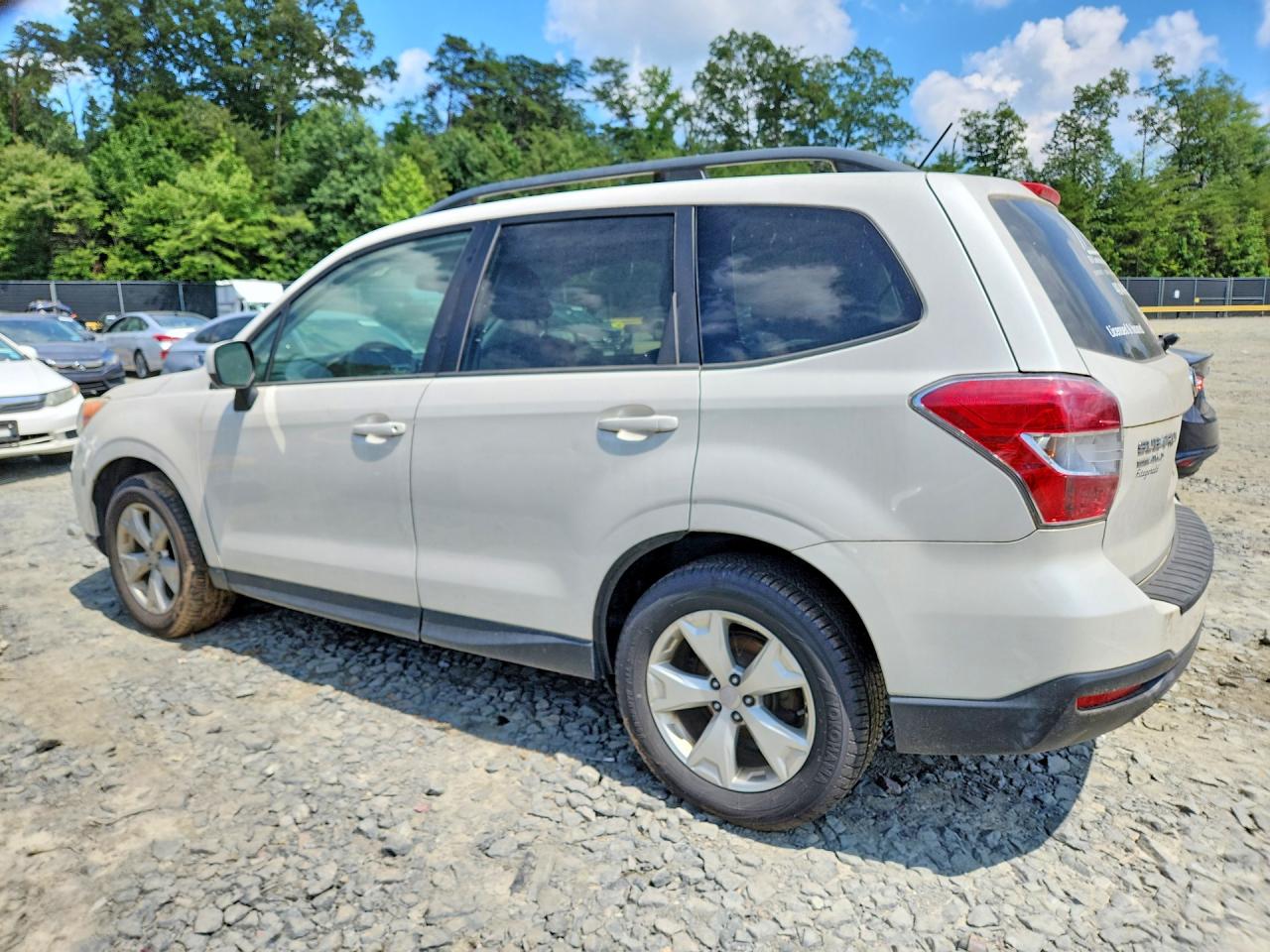 2014 Subaru Forester 2.5i Premium White vin: JF2SJAEC6EH523936