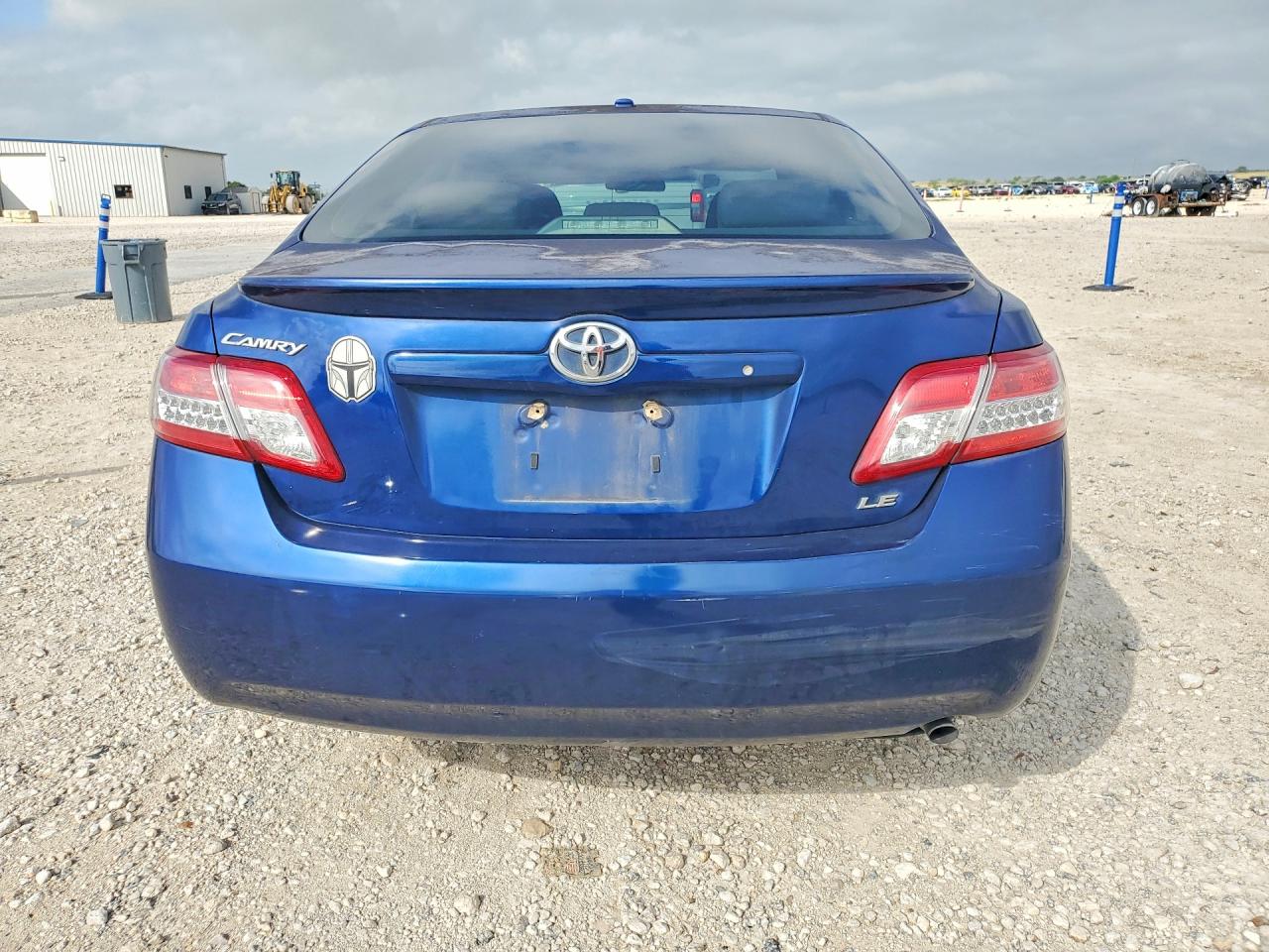 2011 Toyota Camry Le Blue vin: 4T1BF3EK5BU718055