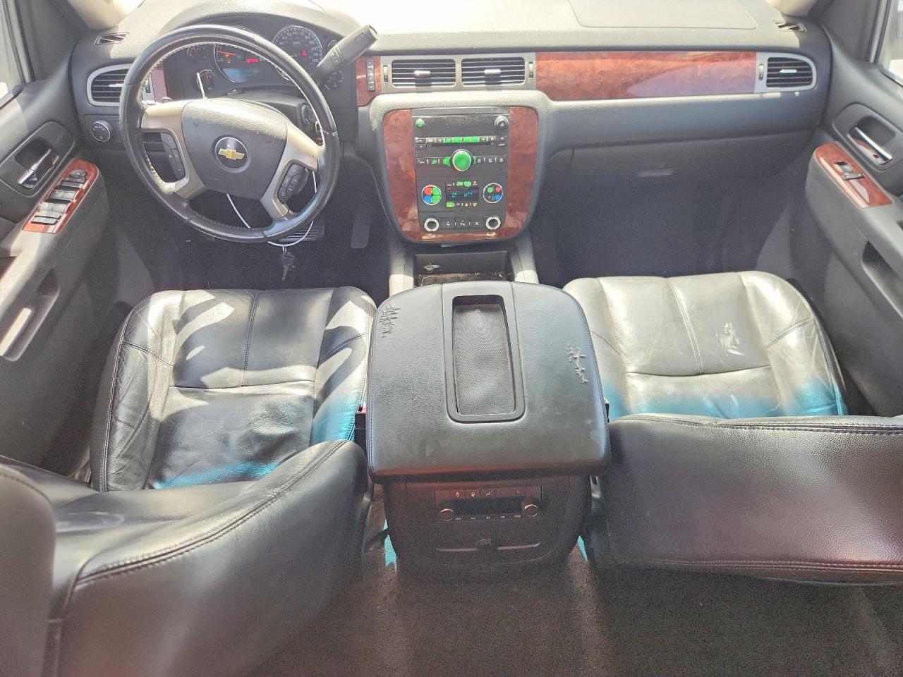 2011 Chevrolet Suburban C1500 Lt Silver vin: 1GNSCJE0XBR178132