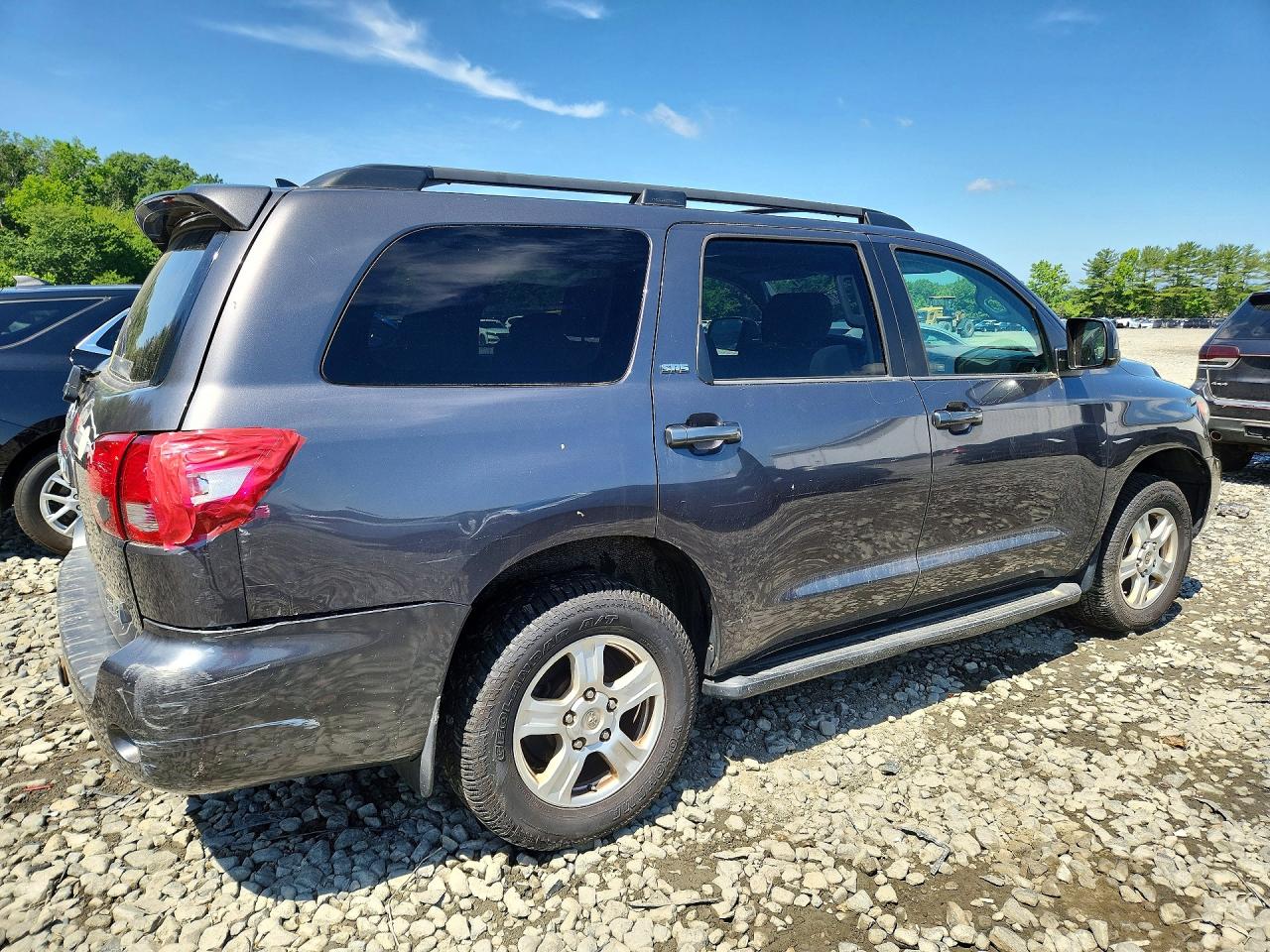 2013 Toyota Sequoia Sr5 Gray vin: 5TDBY5G15DS082730