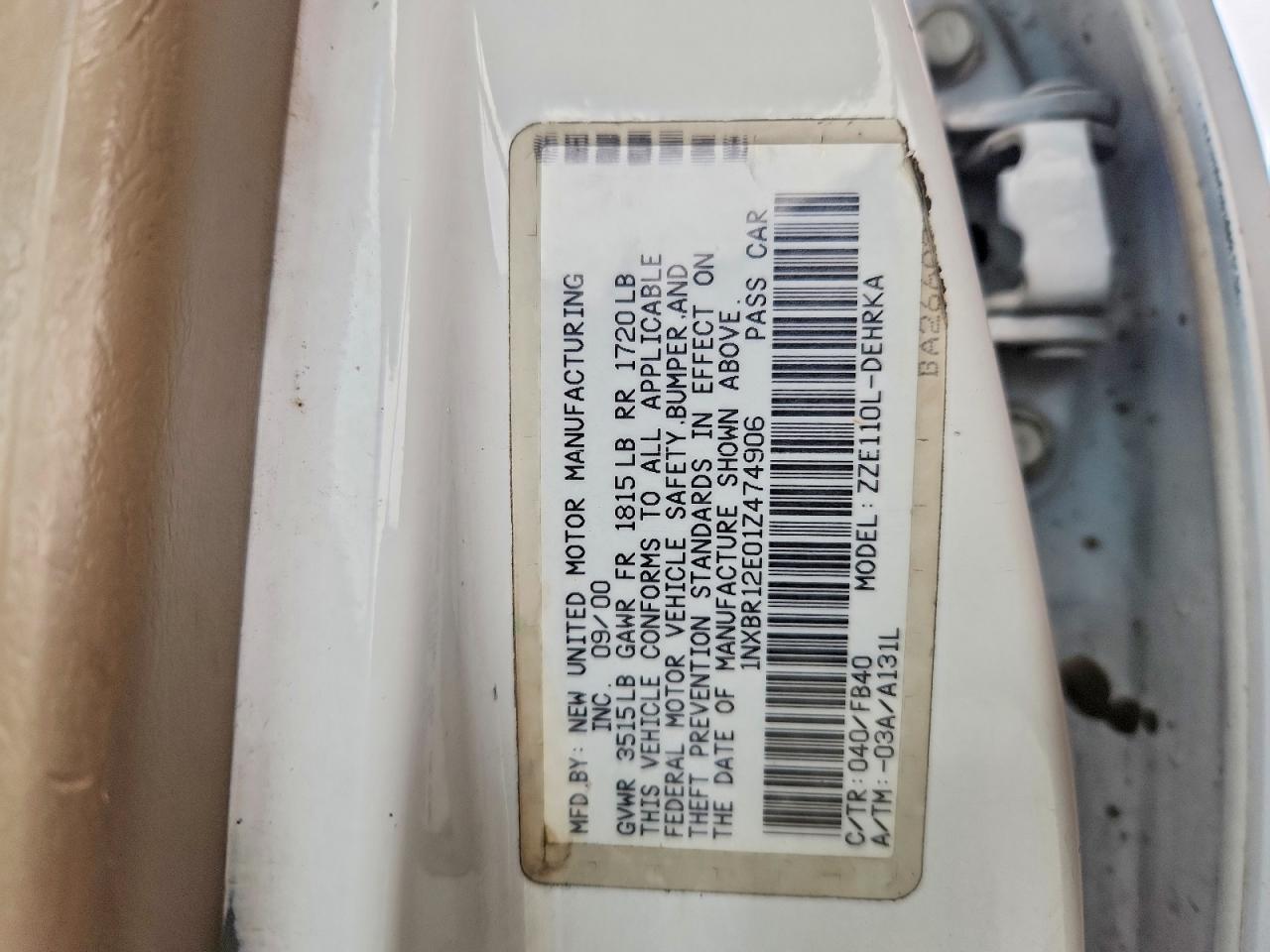 2001 Toyota Corolla Ce White vin: 1NXBR12E01Z474906