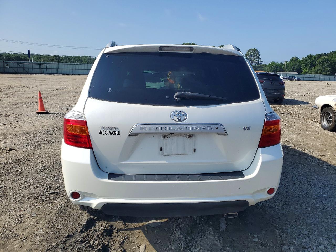 2009 Toyota Highlander Limited White vin: JTEDS42A792092827