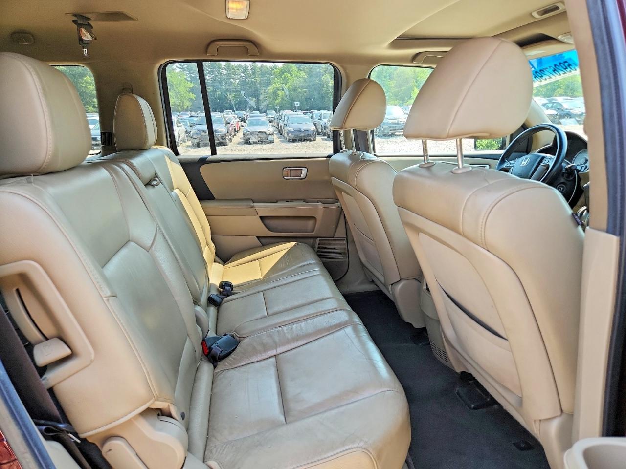 2013 Hond Pilot Burgundy vin: 5FNYF4H55DB021703