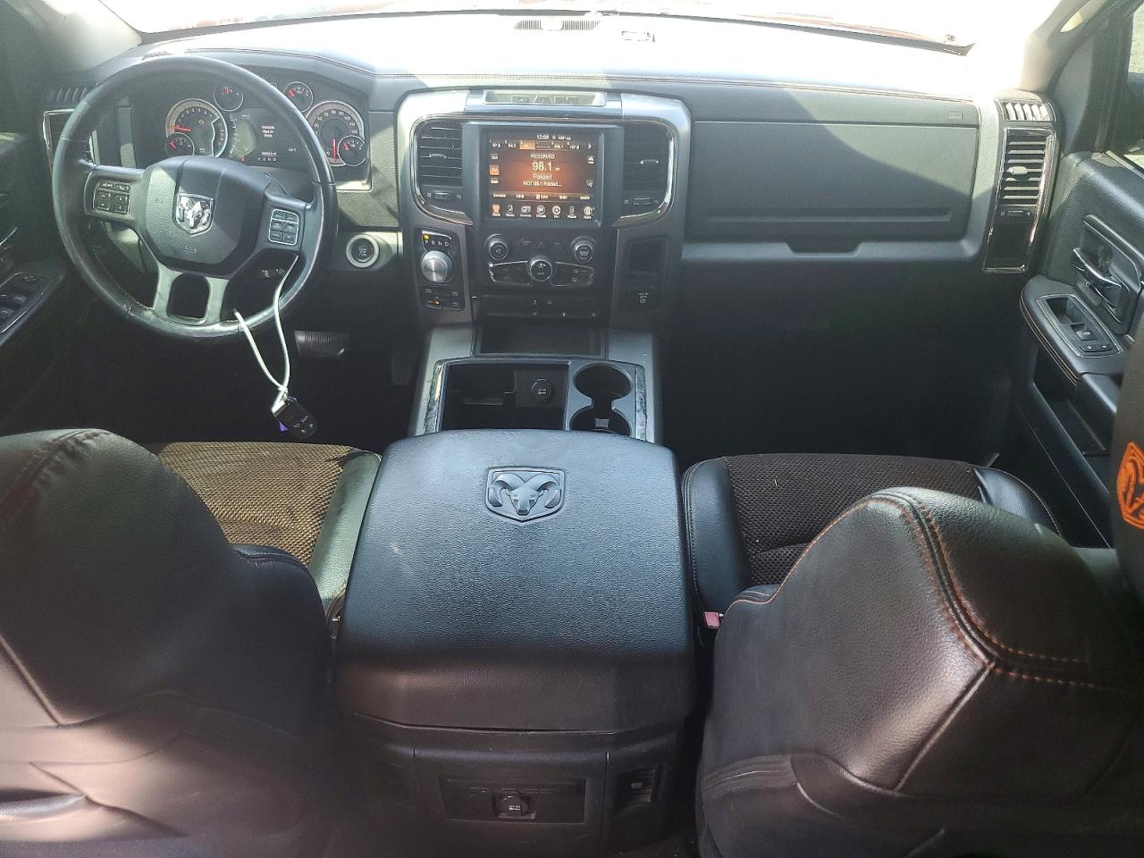 2015 Ram 1500 Sport Оранжевый vin: 1C6RR7MT9FS702476