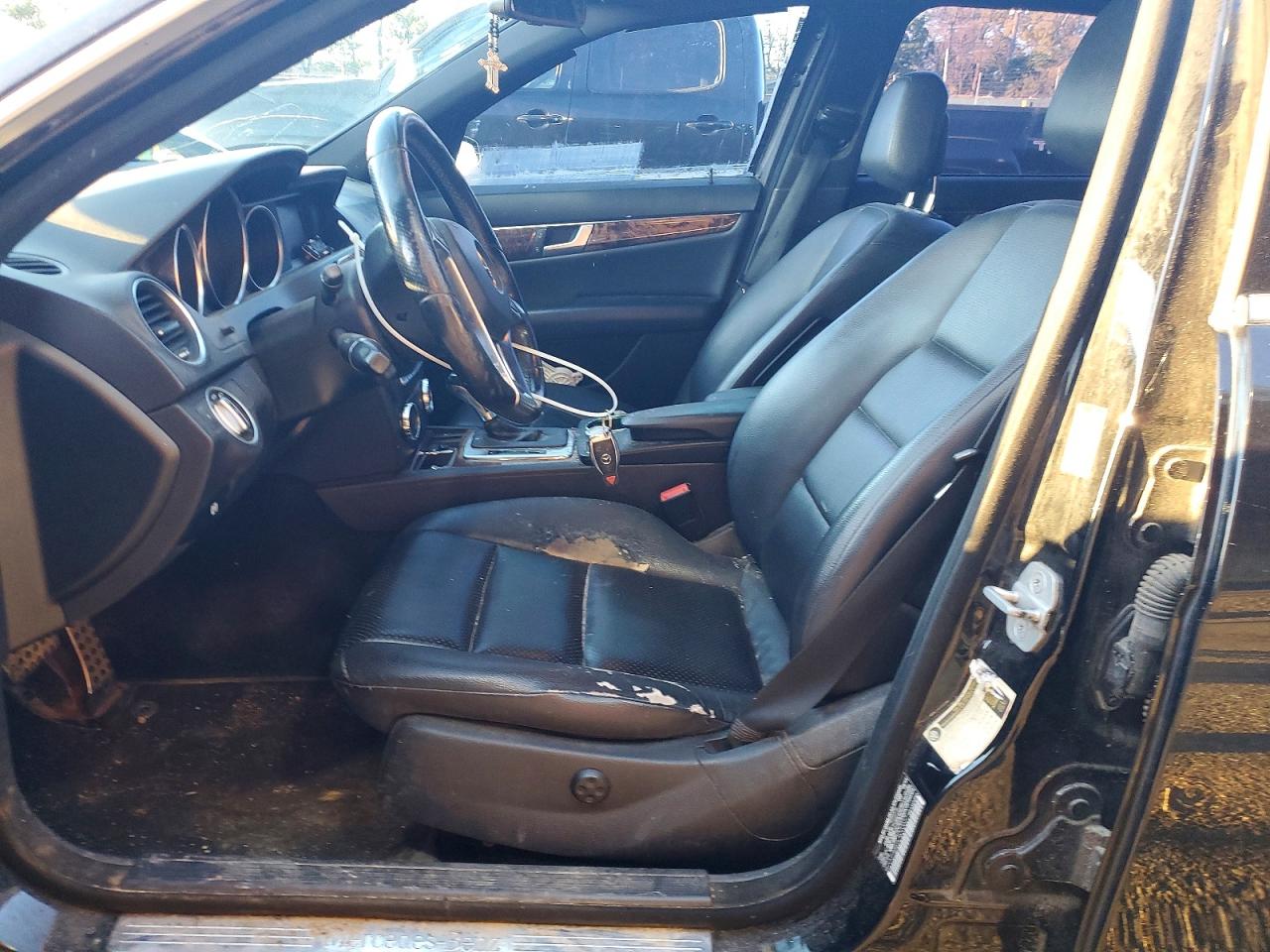 2012 Mercedes-benz C 300 4matic Black vin: WDDGF8BB9CR202027