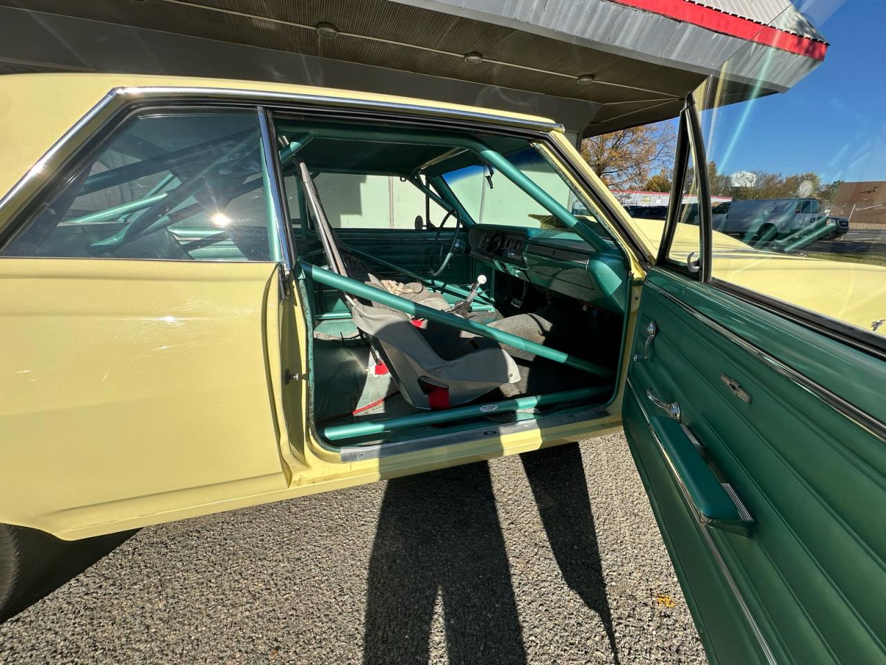 1965 Chevrolet Malibu Cream vin: 135375Z111469