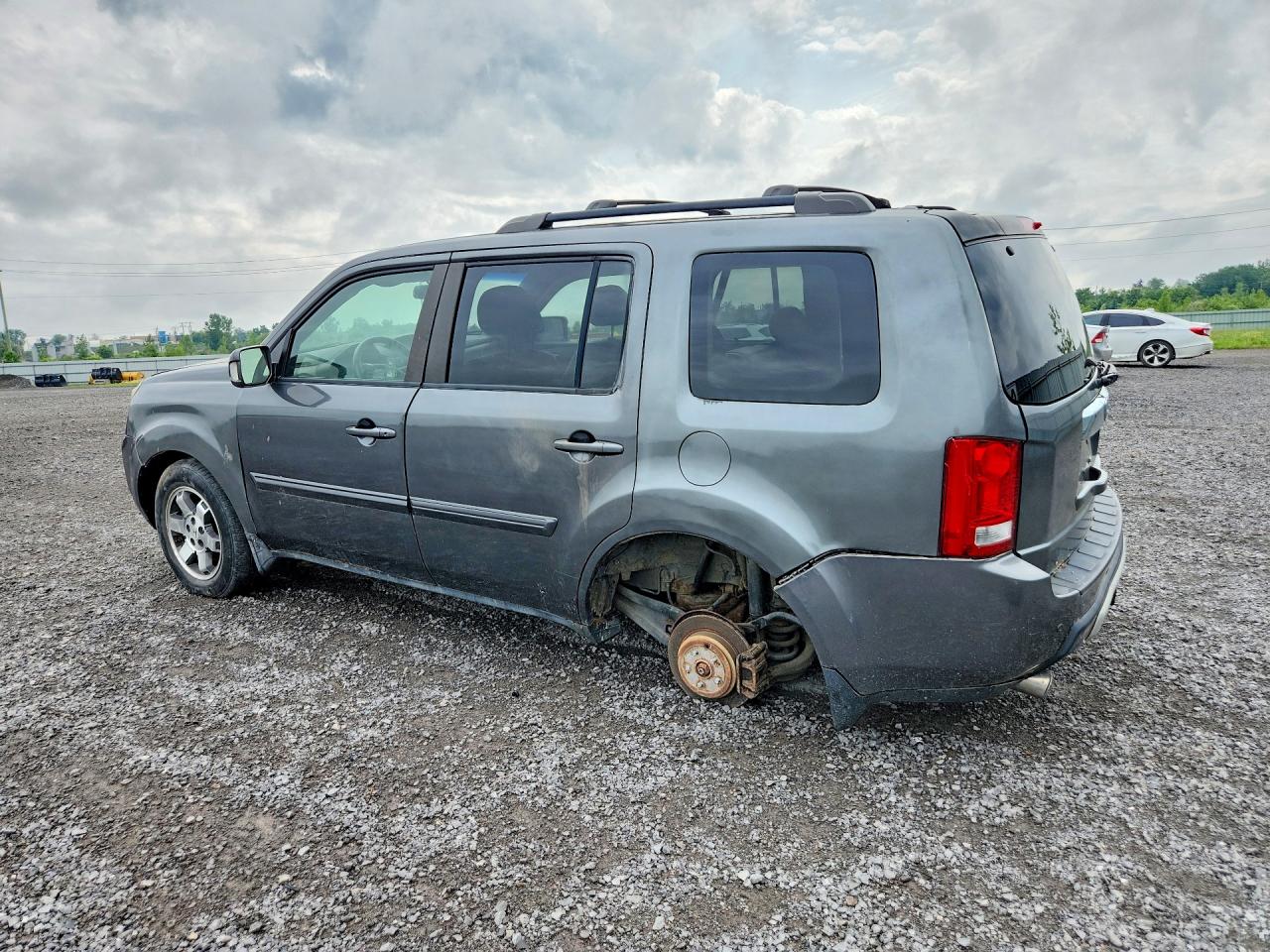 2010 Honda Pilot Touring Gray vin: 5FNYF4H94AB503805