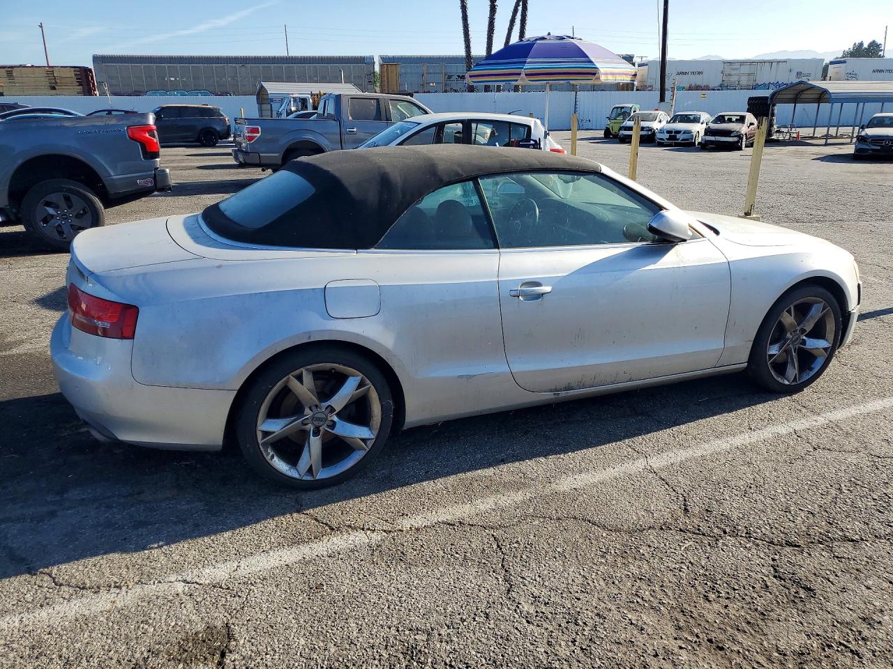 2011 Audi A5 Premium Plus Silver vin: WAUJFAFH3BN006495