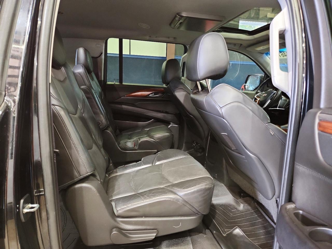2015 Cadillac Escalade Esv Luxury Black vin: 1GYS4SKJ9FR726128