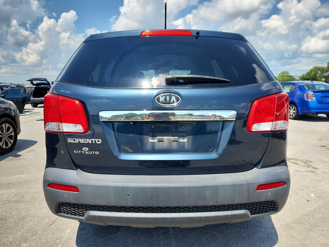 2011 Kia Sorento Lx Синий vin: 5XYKT4A12BG116909