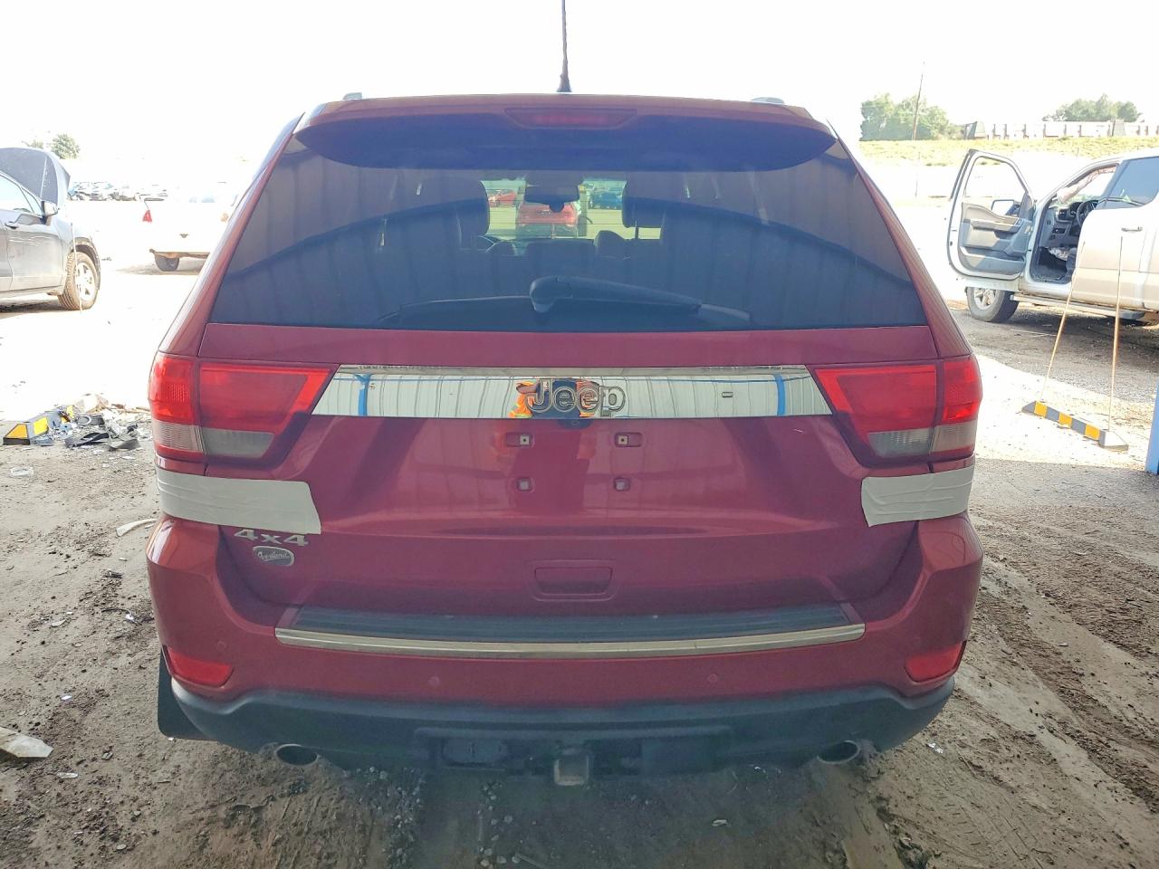 2011 Jeep Grand Cherokee Overland Red vin: 1J4RR6GTXBC596925