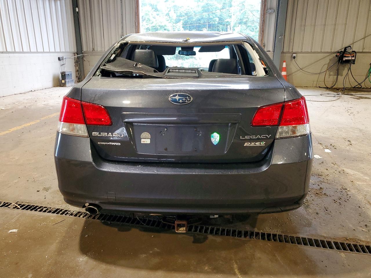 2011 Subaru Legacy 2.5i Limited Charcoal vin: 4S3BMBK62B3224916