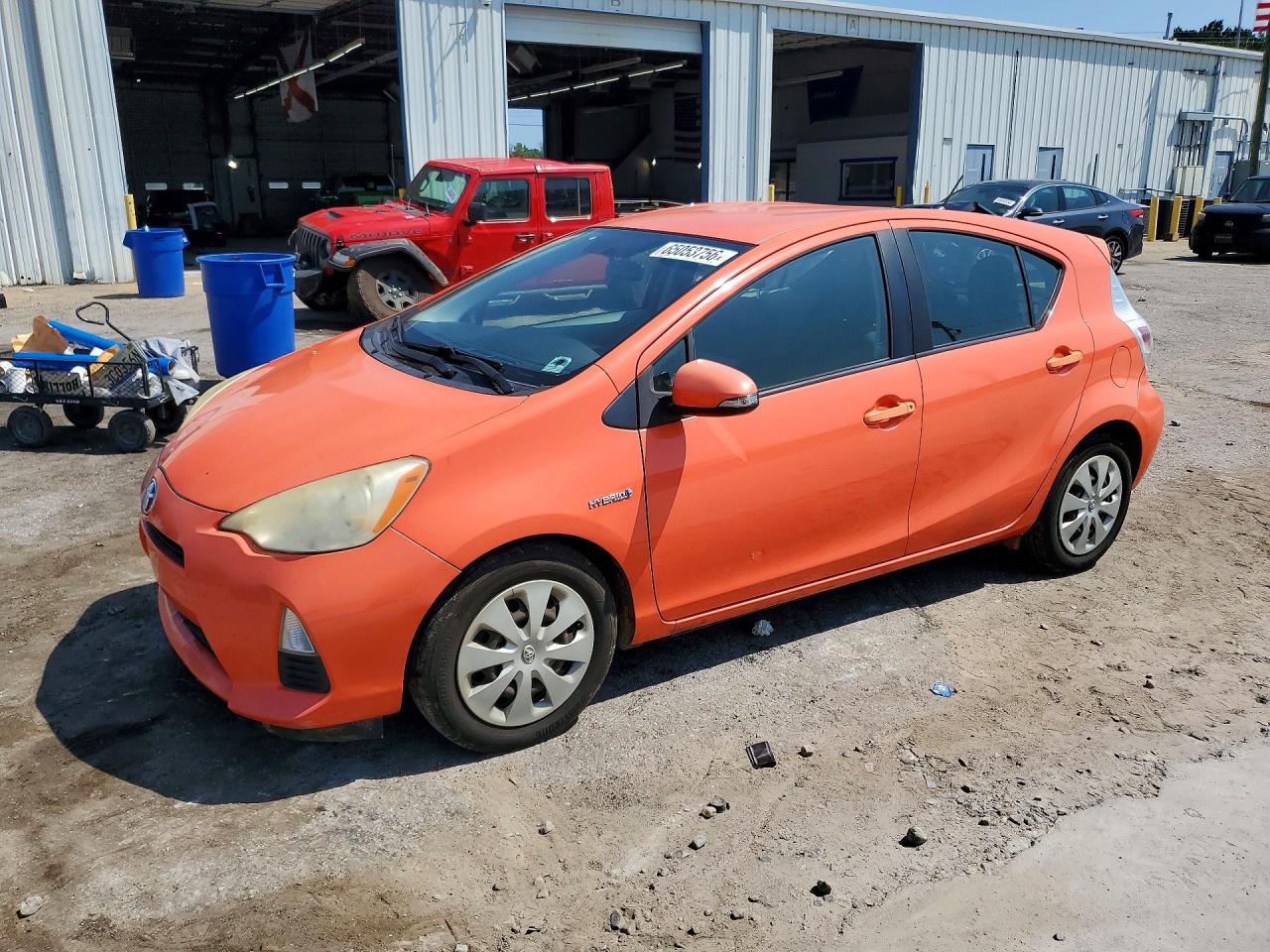2013 Toyota Prius C Two Orange vin: JTDKDTB39D1040261