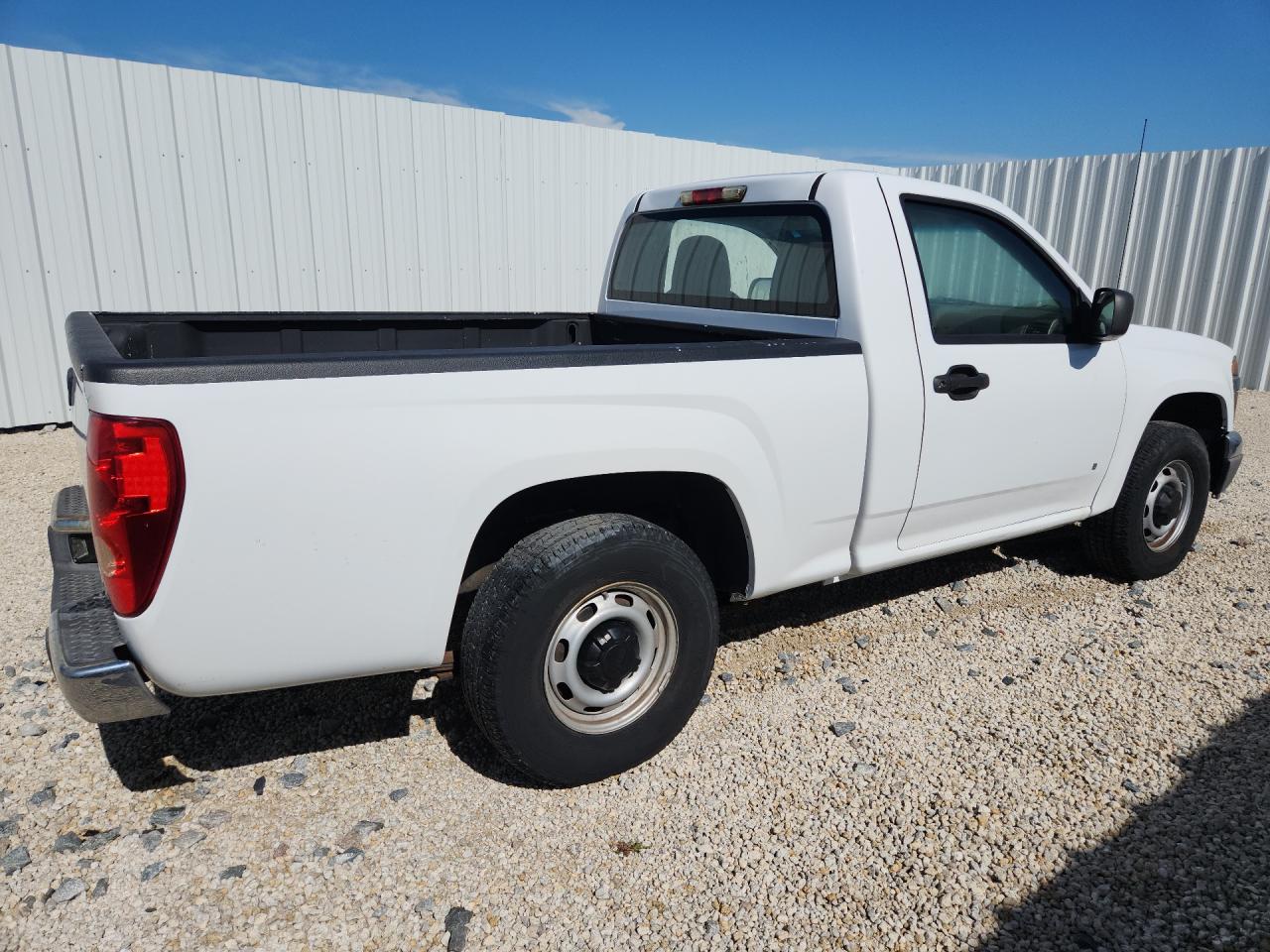 2008 Gmc Canyon White vin: 1GTCS149488187259 Damage: Right Front Door, Heavy Scratch, 3 To 4 Inches