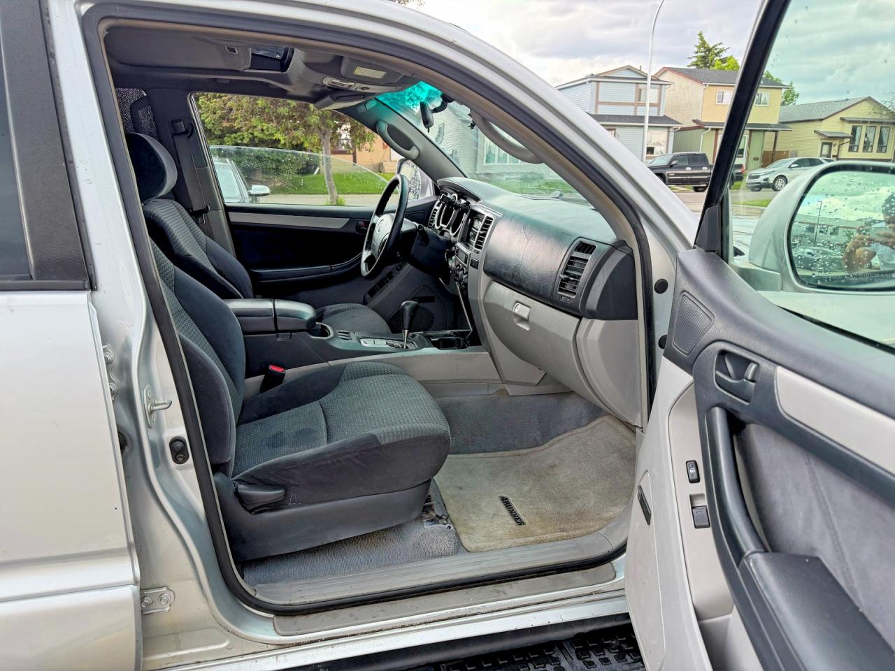 2004 Toyota 4runner Sr5 Silver vin: JTEBU14R840043885