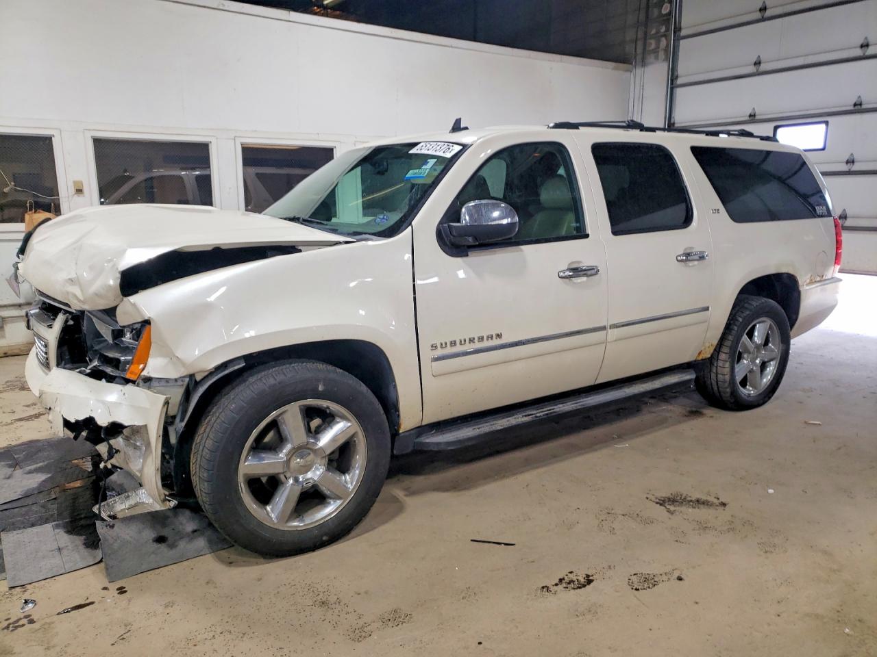 2014 Chevrolet Suburban K1500 Ltz White vin: 1GNSKKE75ER108497