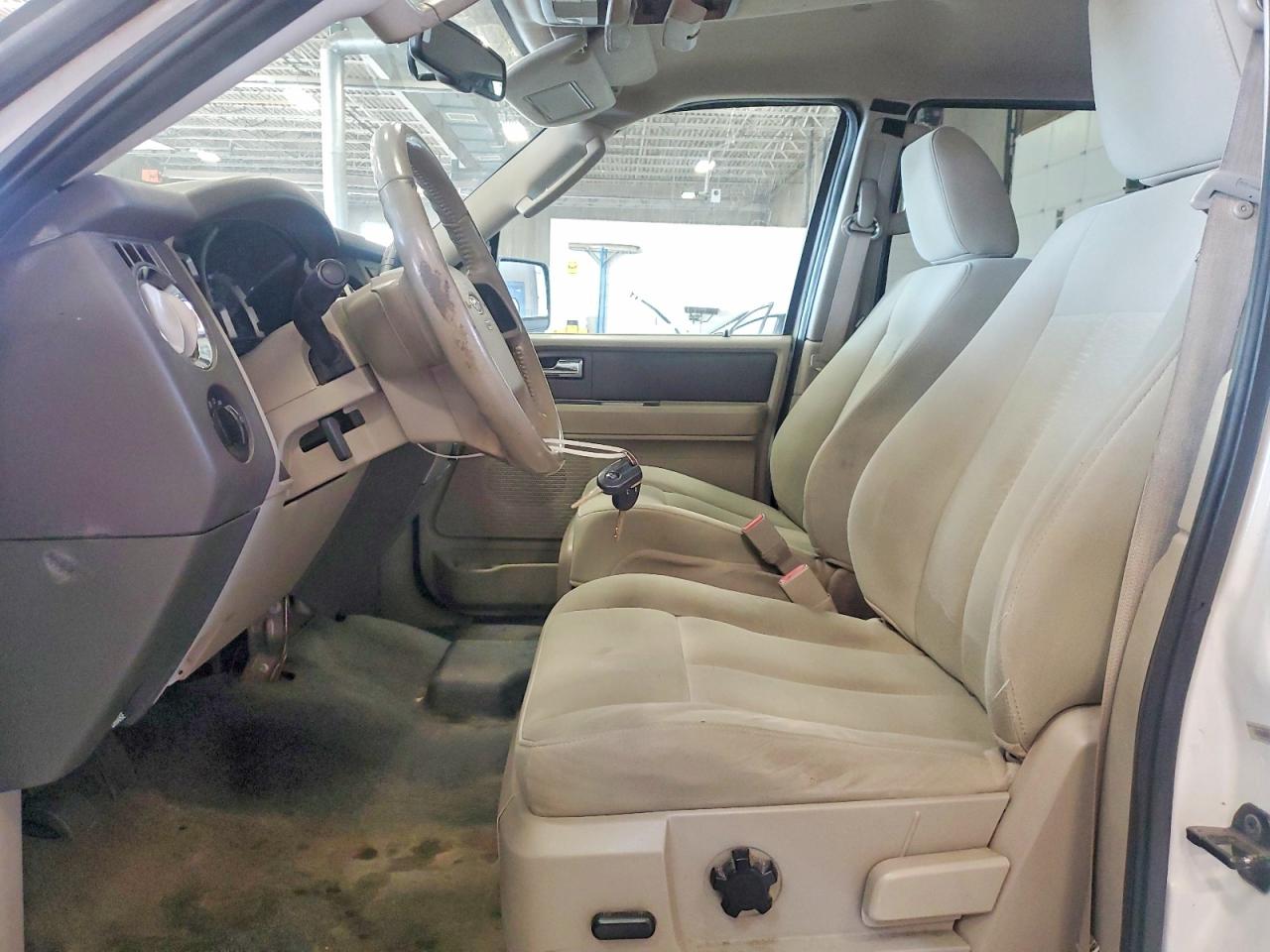 2009 Ford Expedition Xlt White vin: 1FMFU16529EA71087