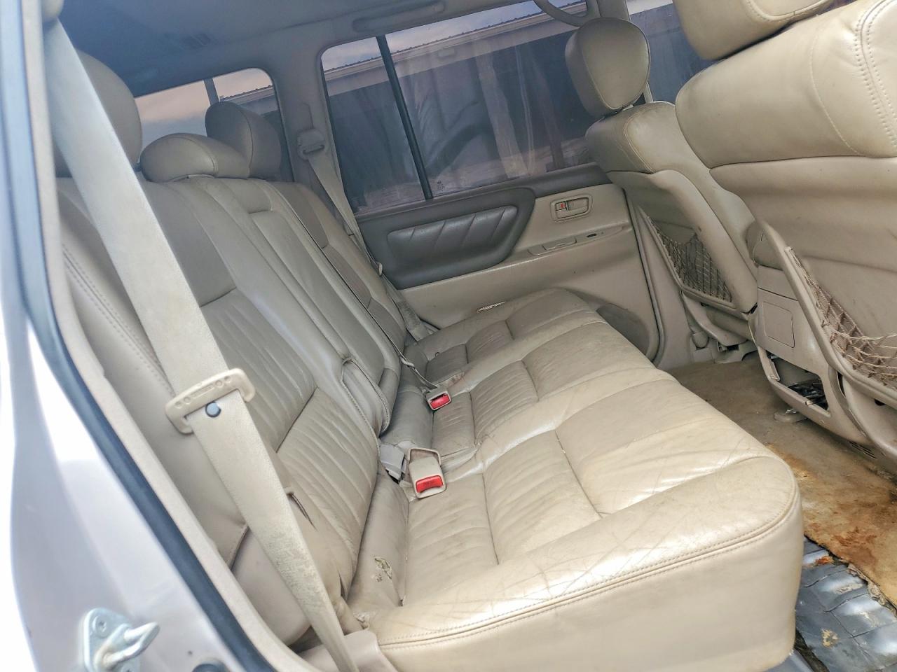 2000 Toyota Land Cruiser Base Beige vin: JT3HT05J2Y0096774