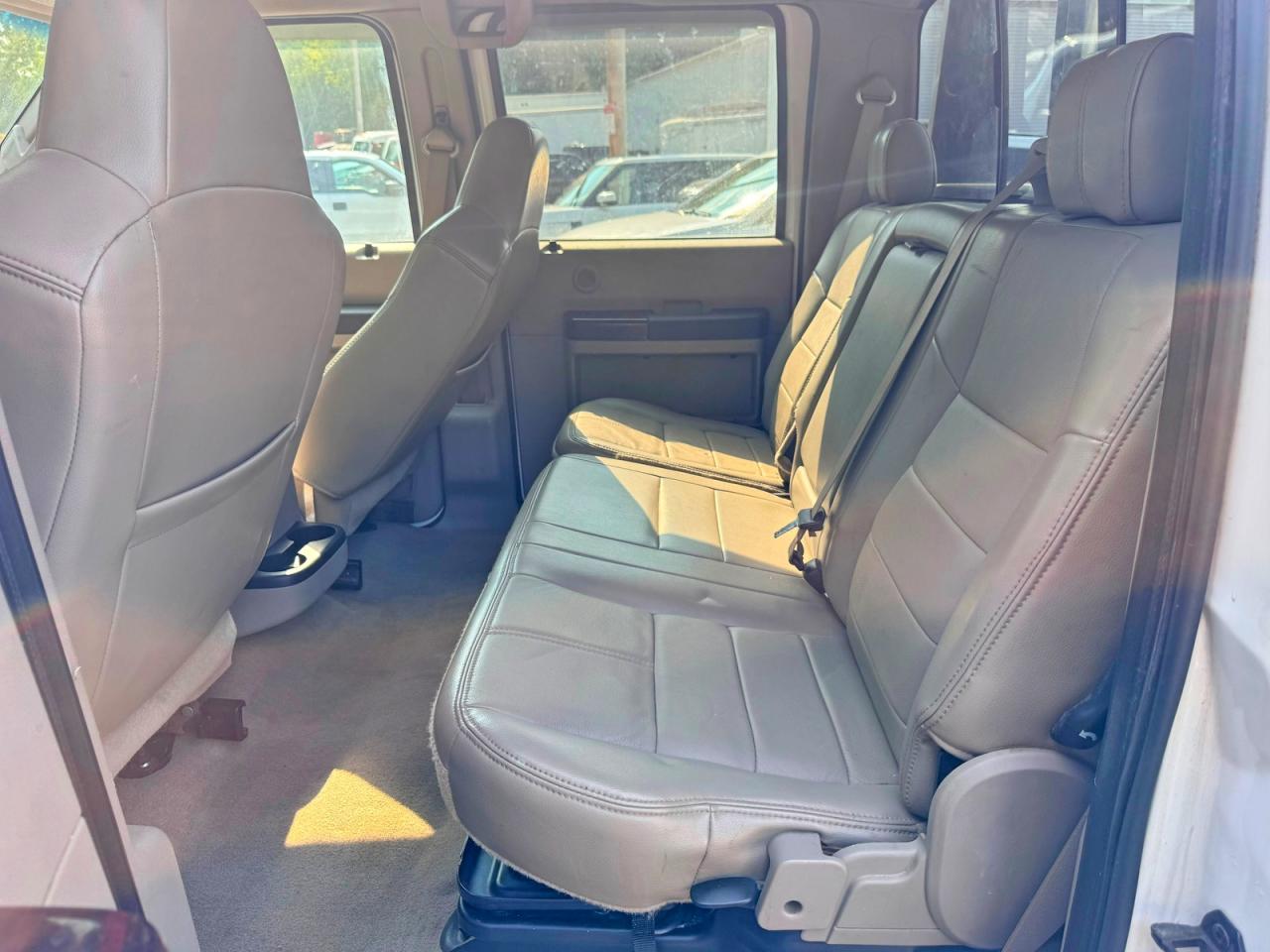 2008 Ford F450 Super Duty Белый vin: 1FTXW43RX8EA89539