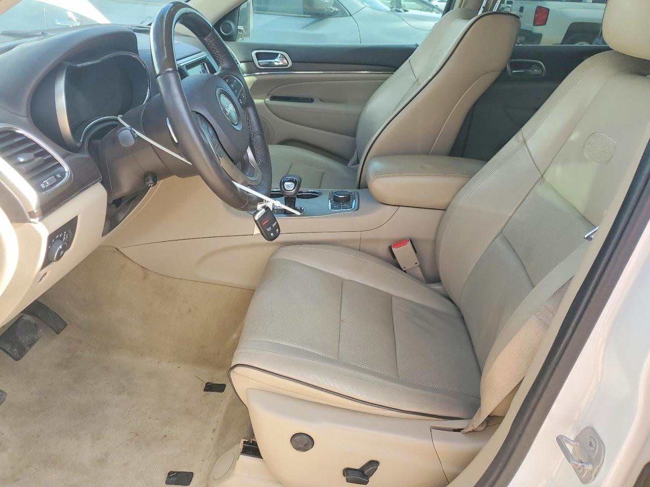 2014 Jeep Grand Cherokee Overland White vin: 1C4RJFCM6EC404254