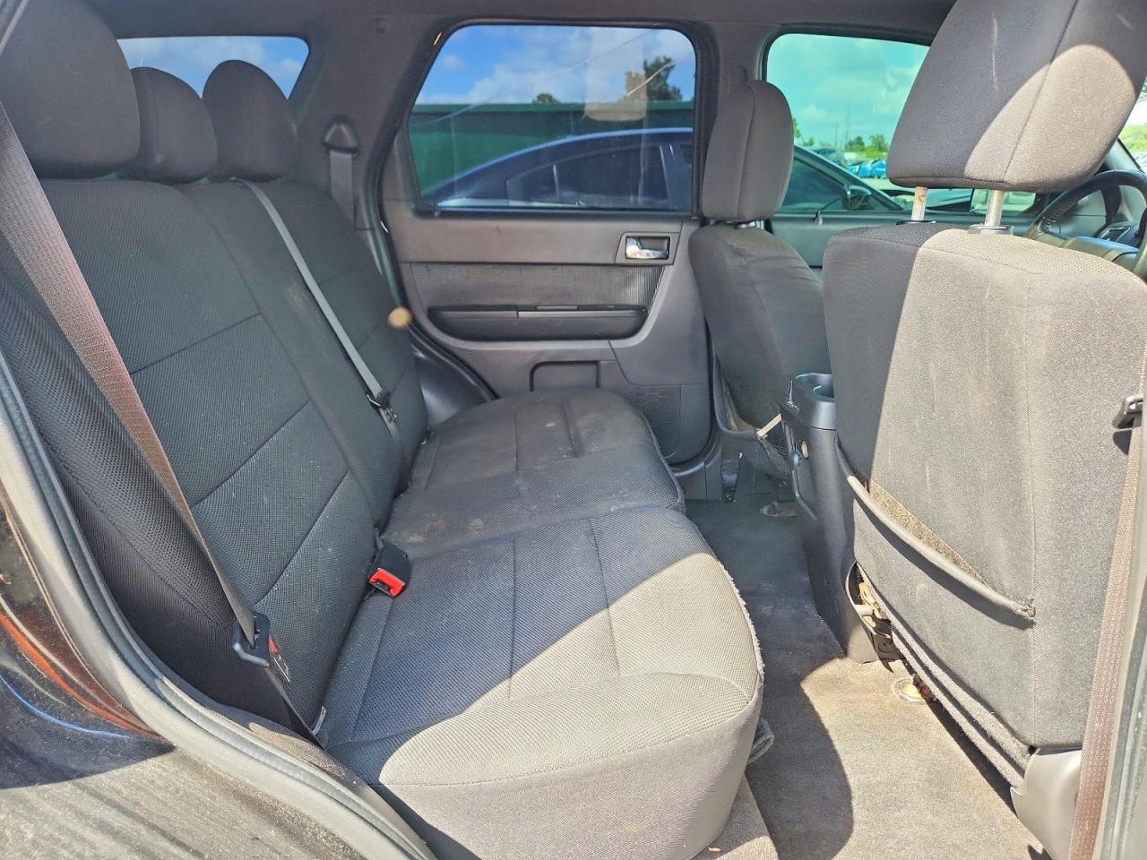 2010 Ford Escape Xlt Black vin: 1FMCU0D77AKA92511
