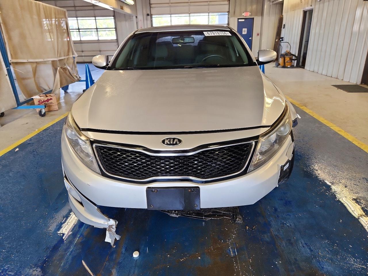 2015 Kia Optima Lx Silver vin: 5XXGM4A75FG459800