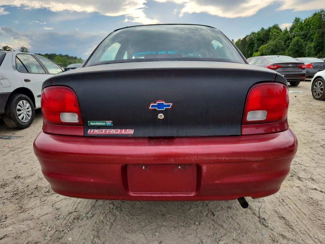 2000 Chevrolet Metro Lsi Бордовый vin: 2C1MR5224Y6721036