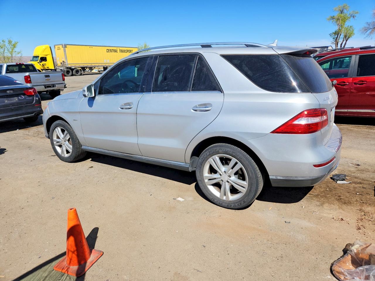 2012 Mercedes-benz Ml 350 4matic Silver vin: 4JGDA5HB1CA036064