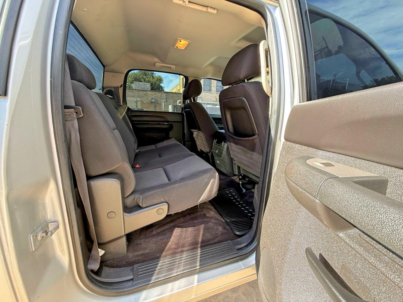 2010 Chevrolet Silverado C1500 Lt Silver vin: 3GCRCSE02AG264790