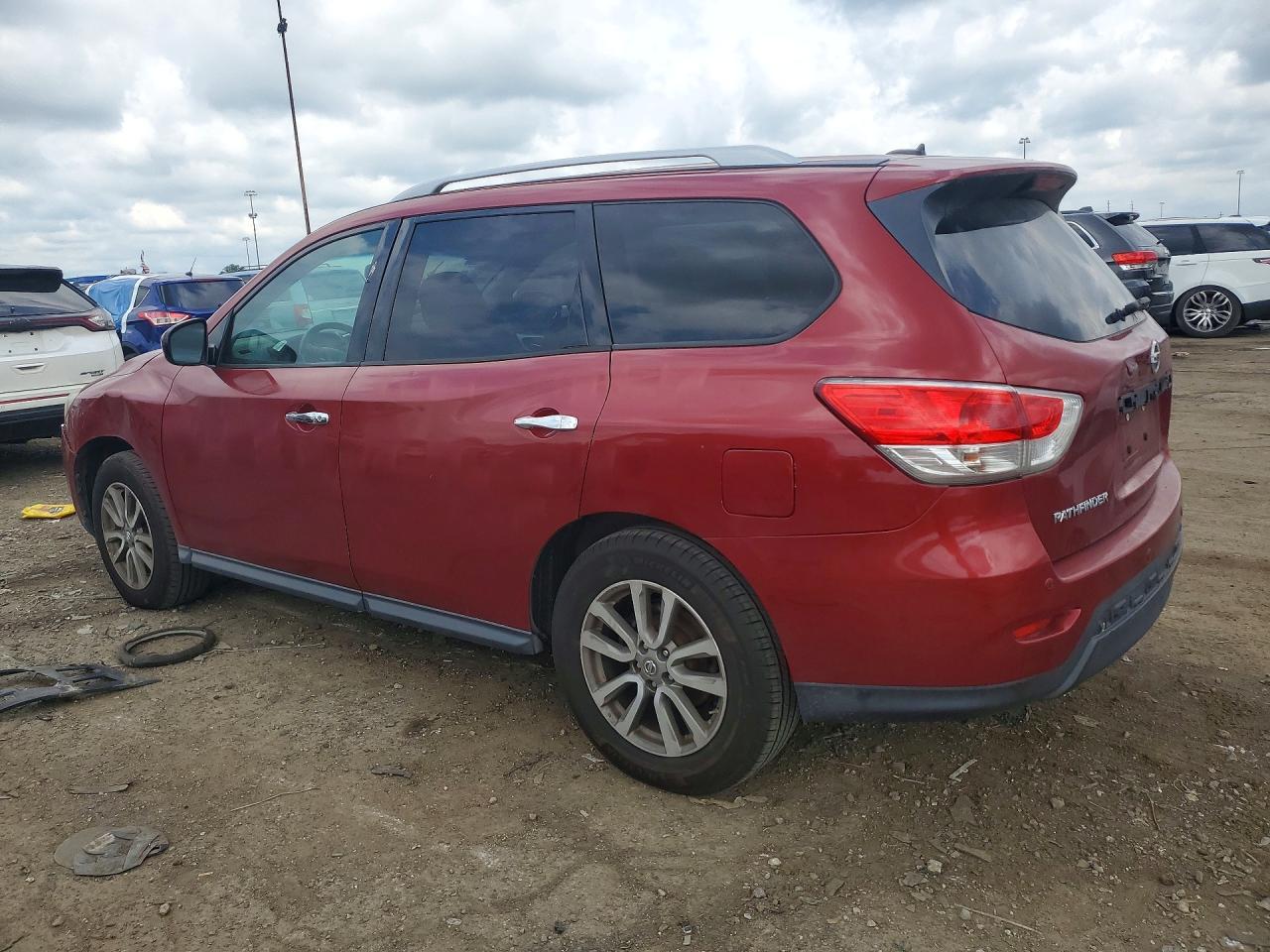 2015 Nissan Pathfinder Sv Красный vin: 5N1AR2MN8FC656705