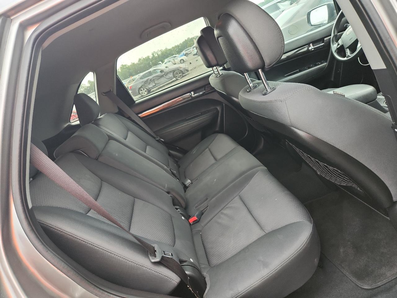 2012 Kia Sorento Lx Gray vin: 5XYKT3A17CG203426