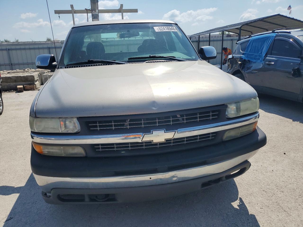 2001 Chevrolet Silverado K1500 Silver vin: 2GCEK19T311389659
