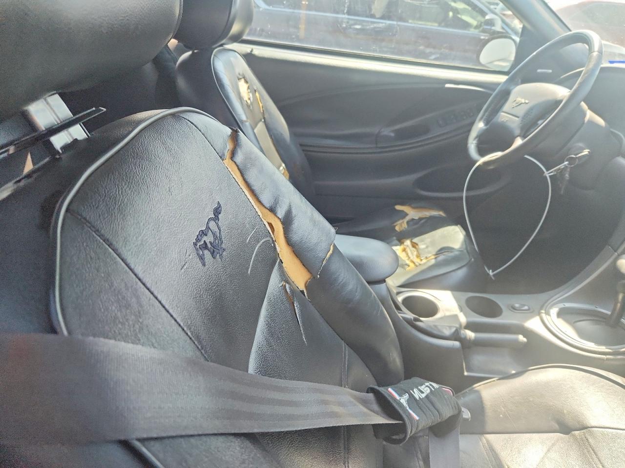 2003 Ford Mustang Угольный vin: 1FAFP44443F447643