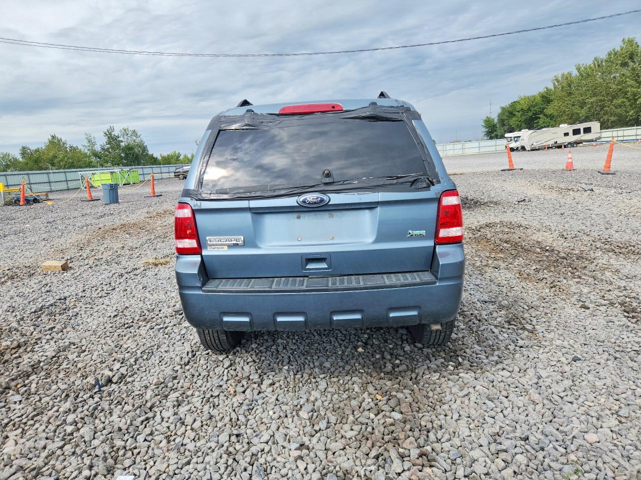 2010 Ford Escape Xlt Blue vin: 1FMCU0DG3AKA53298