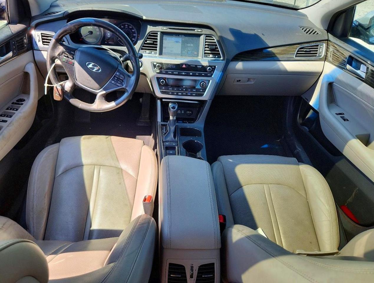 2017 Hyundai Sonata Hybrid Limited Silver vin: KMHE34L39HA077073