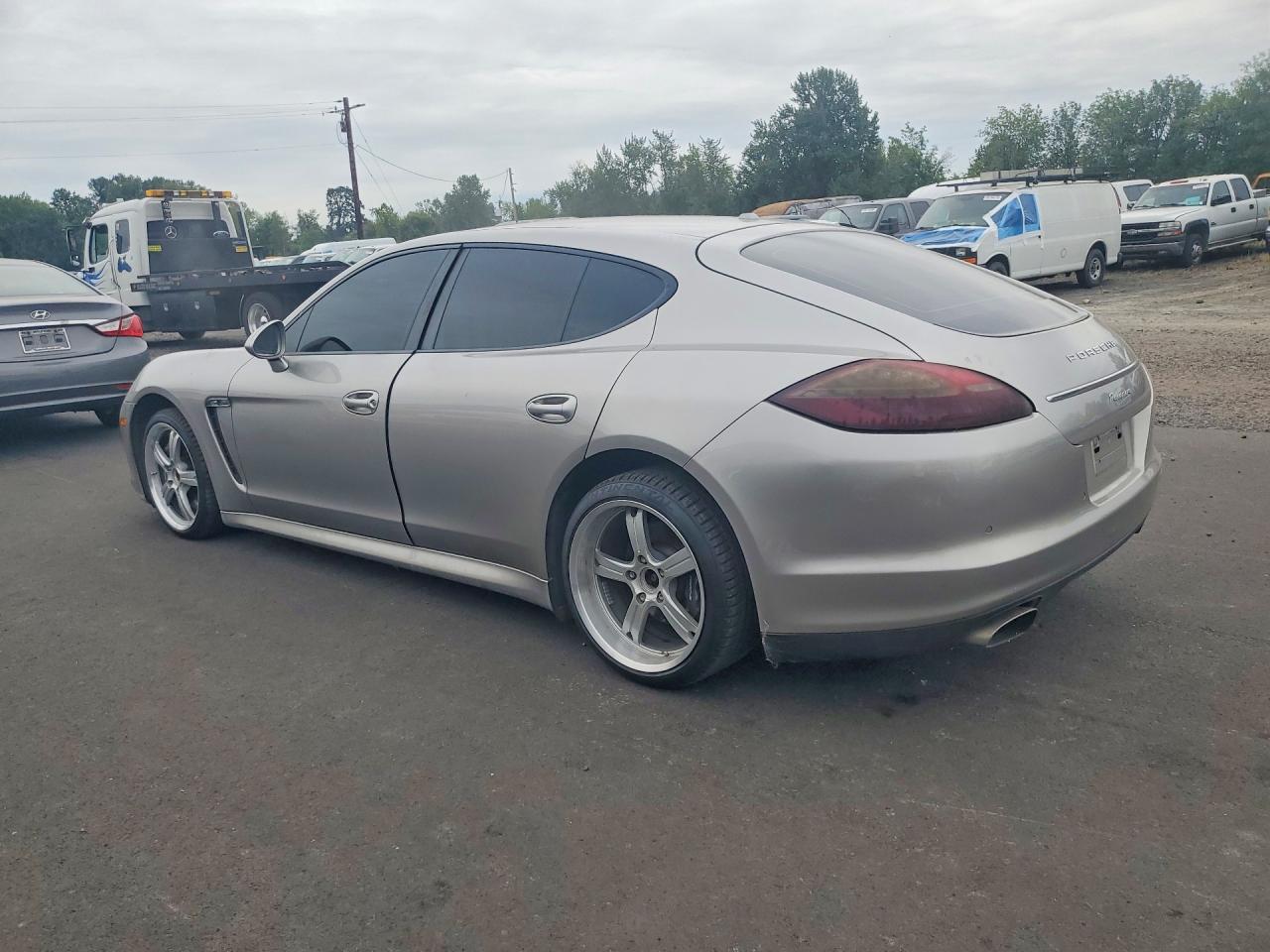 2011 Porsche Panamera 2 Silver vin: WP0AA2A75BL011151